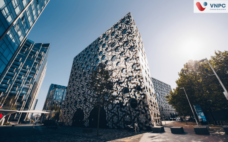 Khám phá Ravensbourne University London cùng VNPC: Học tập và trải nghiệm